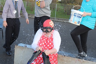 Children in Need - Wendy "splashed".