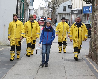 RNLI and Murray in Kirkwall collecting.