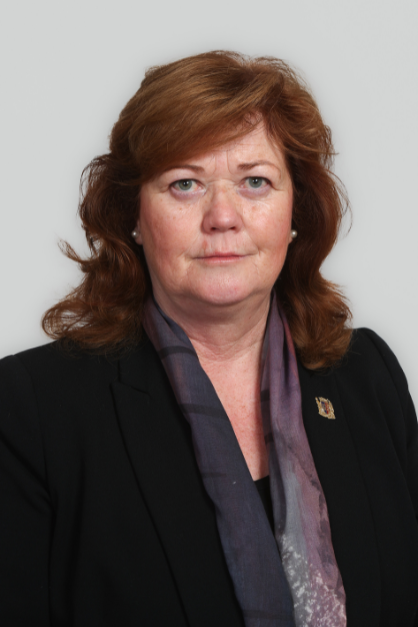 A portrait of Councillor Gillian Skuse.