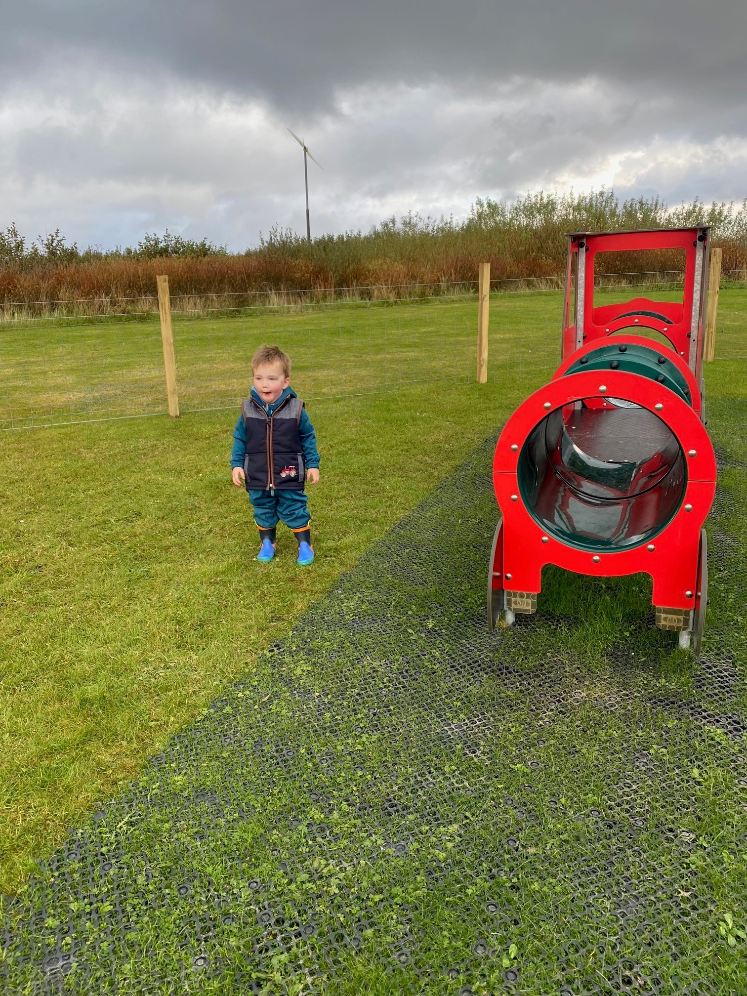 Deerness Play Park Photo 2 (KR)