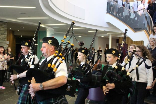 pipe band piping out school leavers