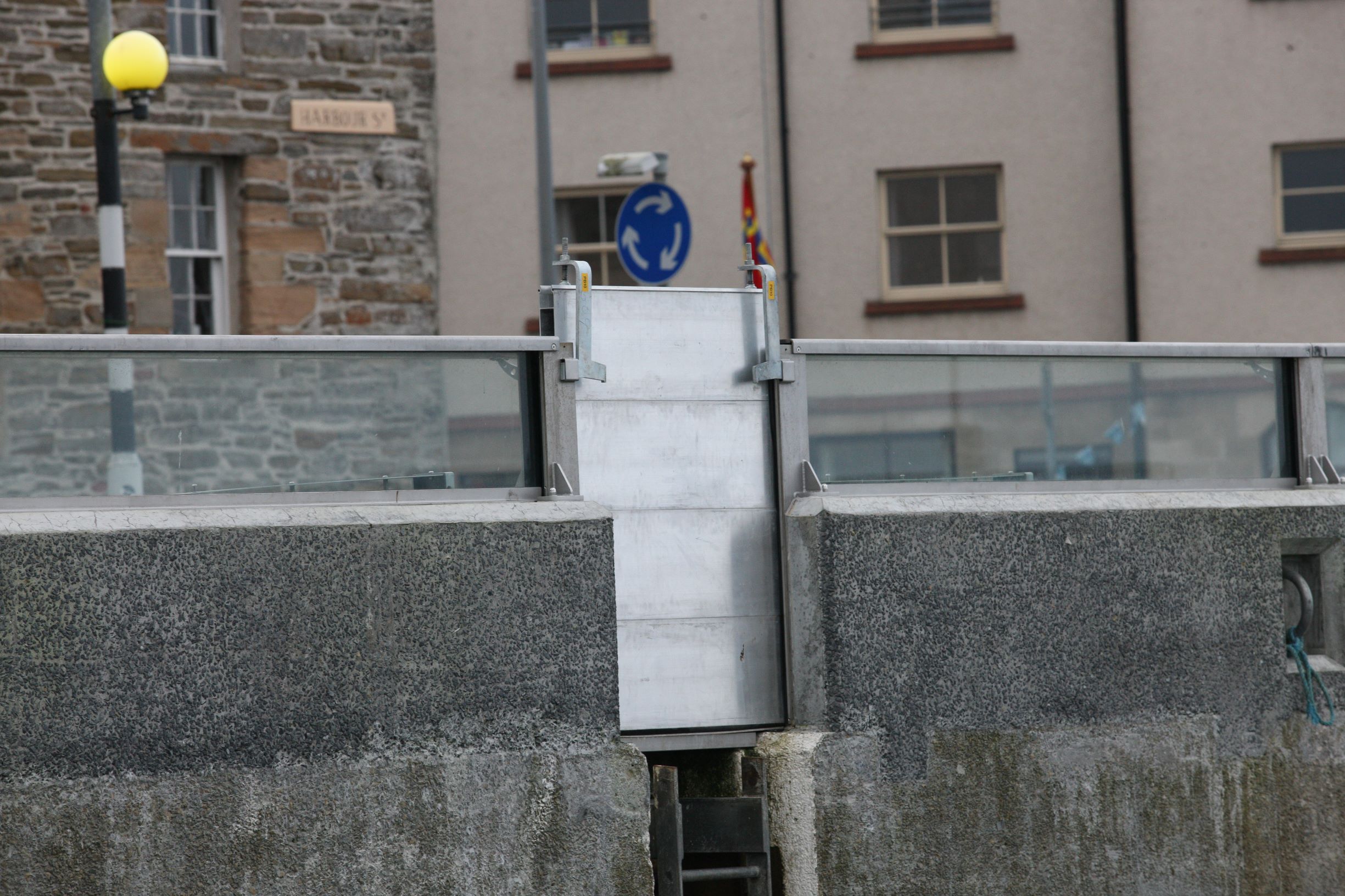flood wall